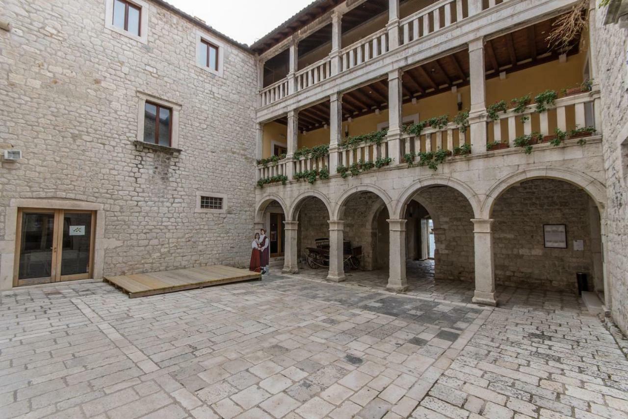 Dalmatinska Kuca Blanka Kastela Exterior photo